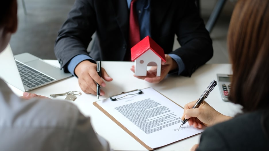 How to Create a Comprehensive Lease Agreement for Rental Properties